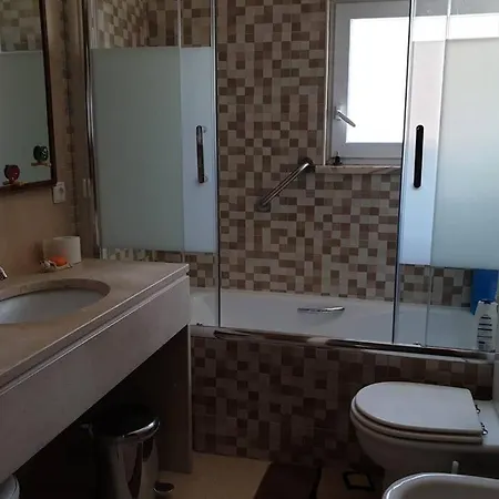 -guest House - Caparica - - Surf Sun And Lisbon Lovers