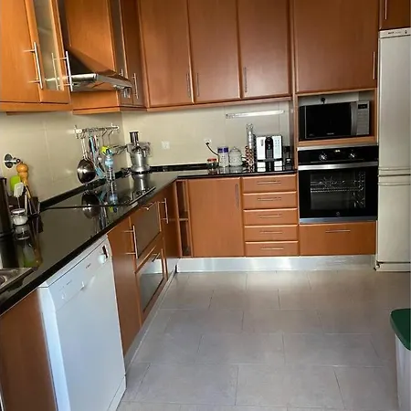 -guest House - Caparica - - Surf Sun And Lisbon Lovers Chalé Trafaria