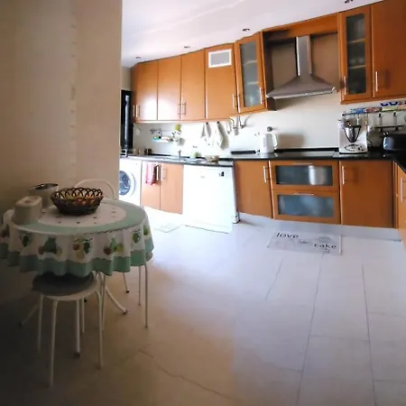 -guest House - Caparica - - Surf Sun And Lisbon Lovers *